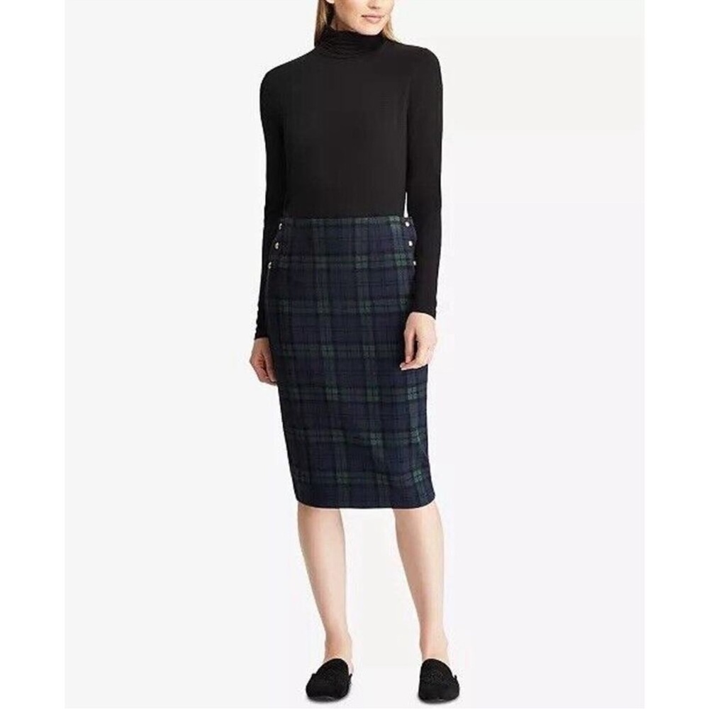 EUC Lauren Ralph Lauren black watch tartan plaid skirt with gold button detail